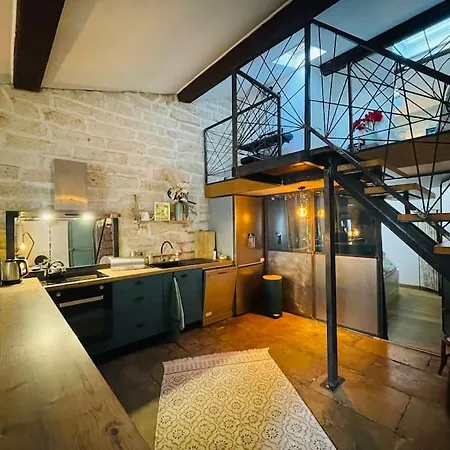 Loft En Duplex Centre Historique Монпелье